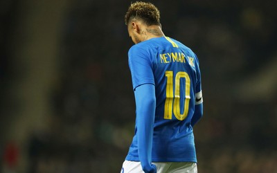 DP体育热评-伊布退役后瑞典队实力降档