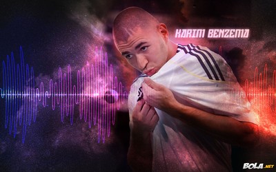 DP体育-凯西助攻后和主帅拥抱